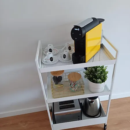 Alameda Apartment *